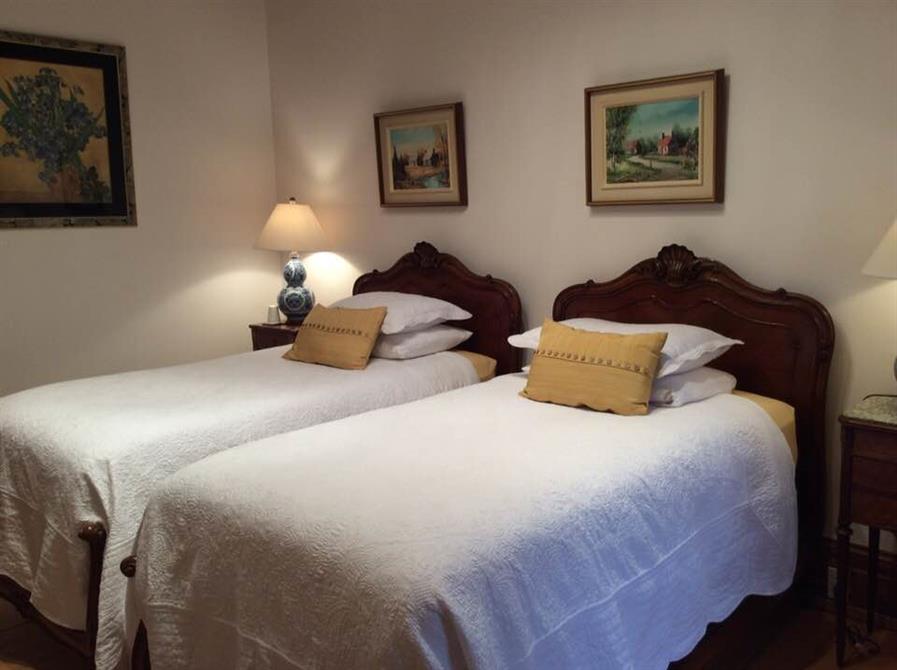 chambre 2 lits simple (&copy;île de Garde)