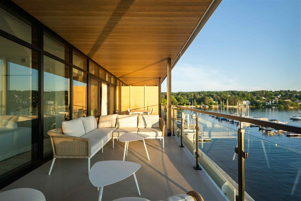 vue sur lac  (&copy;La capitainerie du Lac Mégantic)