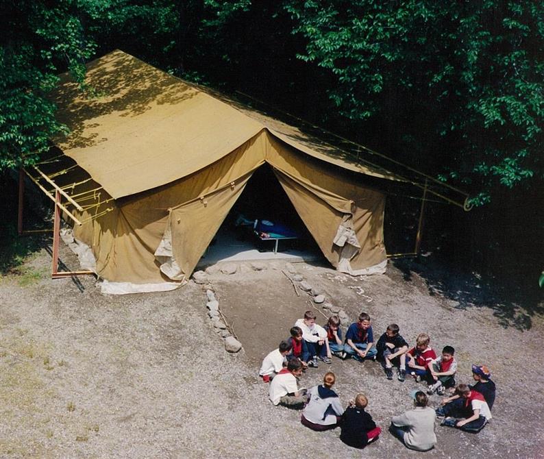 Les tentes (&copy;Camp Claret)